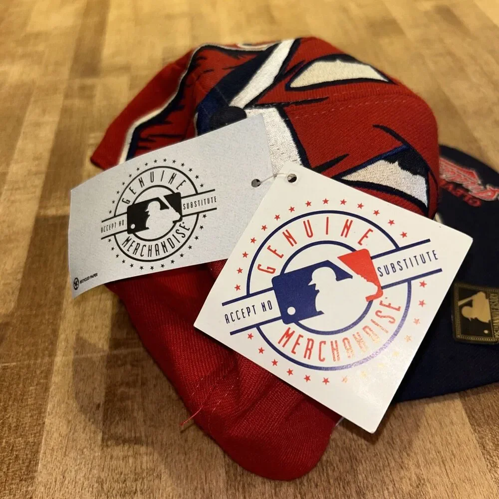 VINTAGE NWT 90' CLEVELAND INDIANS BIG INDIAN HEAD MLB‎ BLUE/RED WOOL SNAPBACK